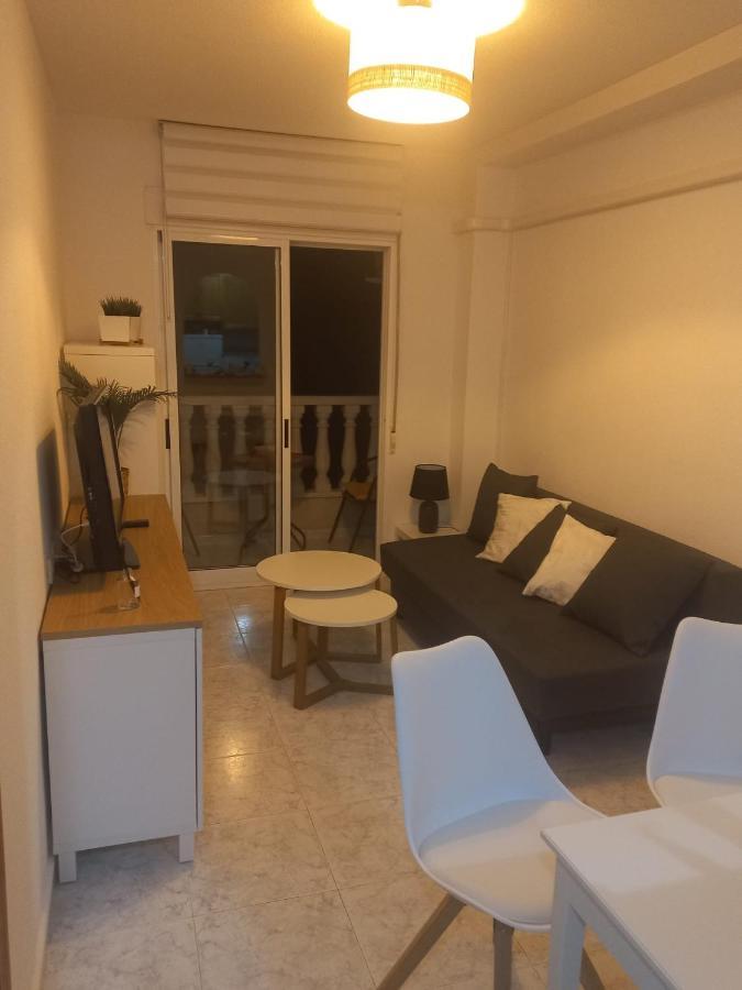 Only 250m From The Locos Apartment