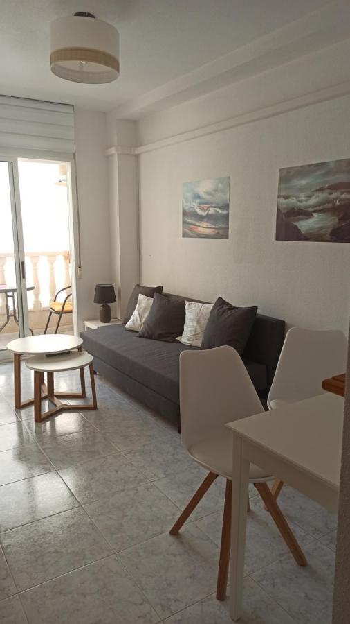Only 250m From The Locos Apartment *